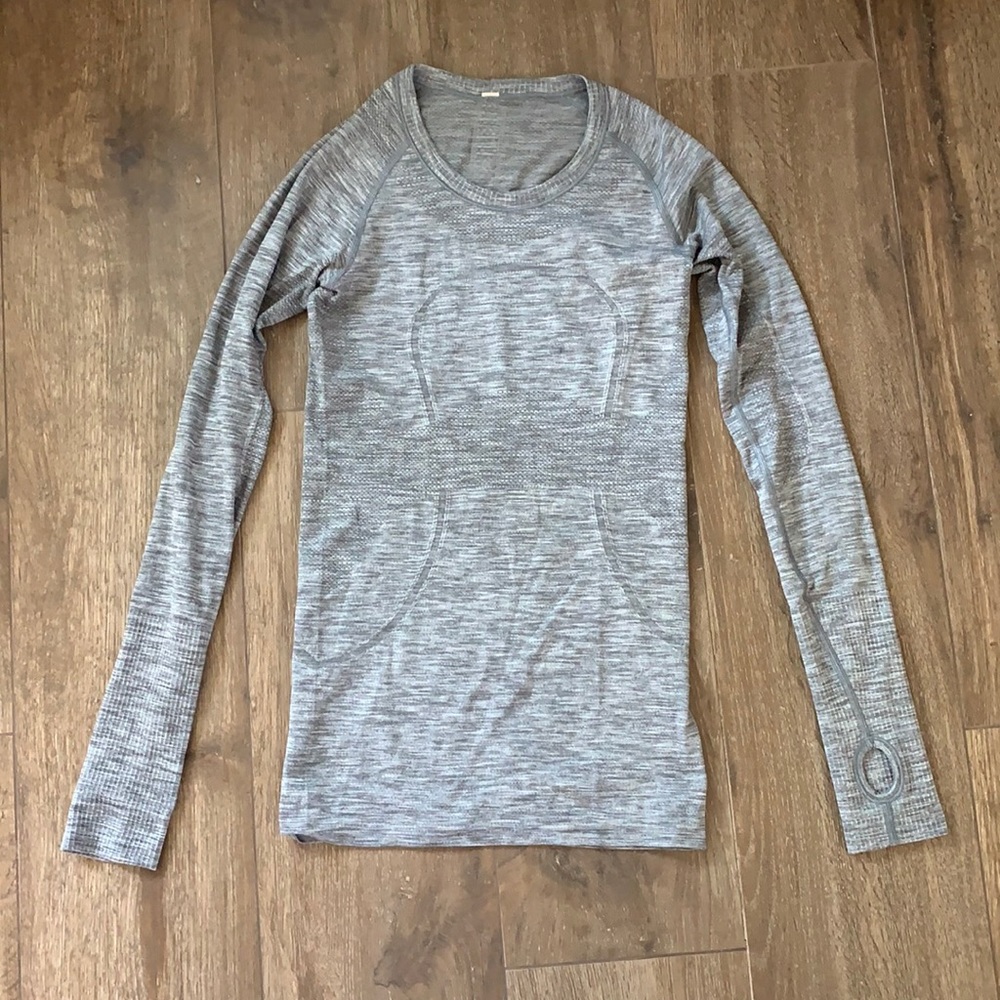 Lululemon Swiftly Tech long sleeve